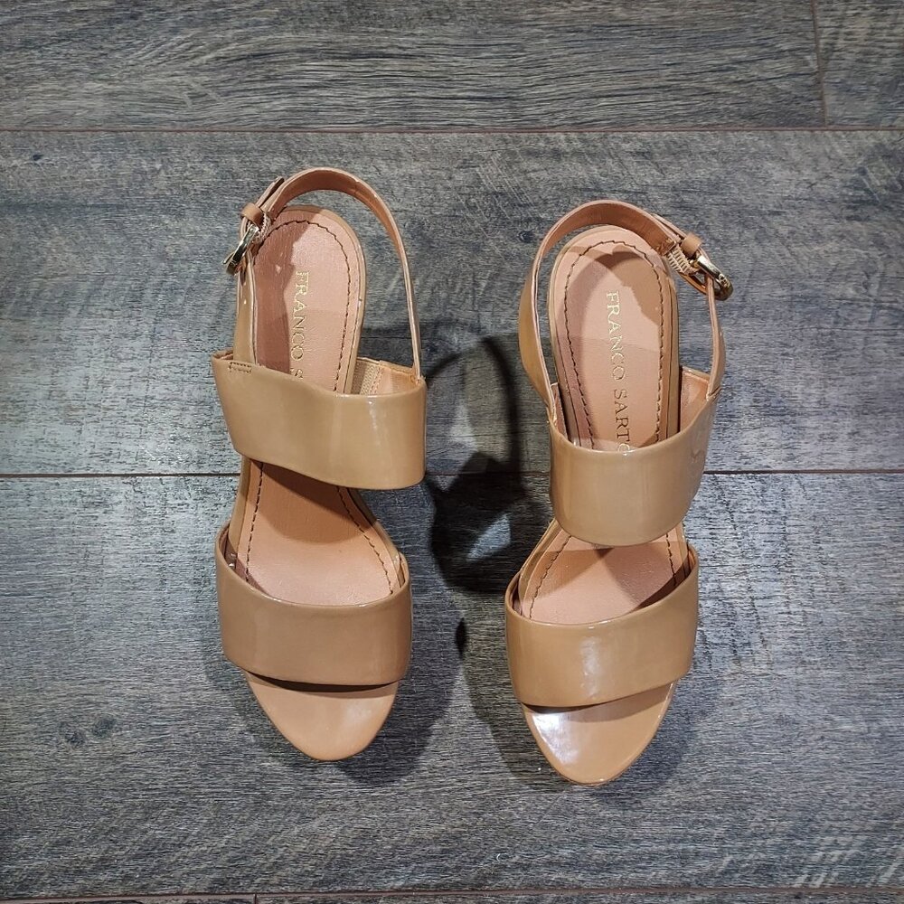Franco Sarto Block Heel Sandal Women Size  7.5 Camel Patent Leather 4” Heel - Picture 5 of 9